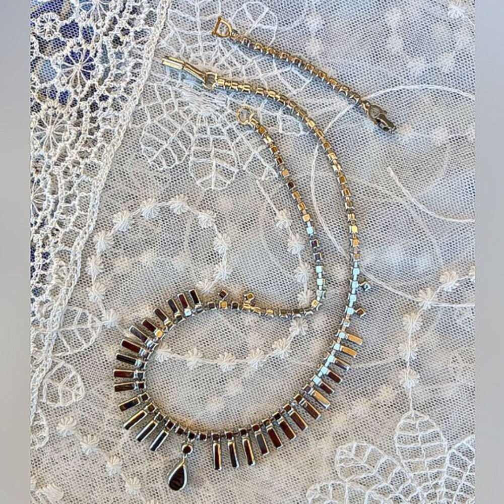 SOLD Vintage 50’s Blue Rhinestone Necklace w/Extender & Original Box - Picture 7 of 15